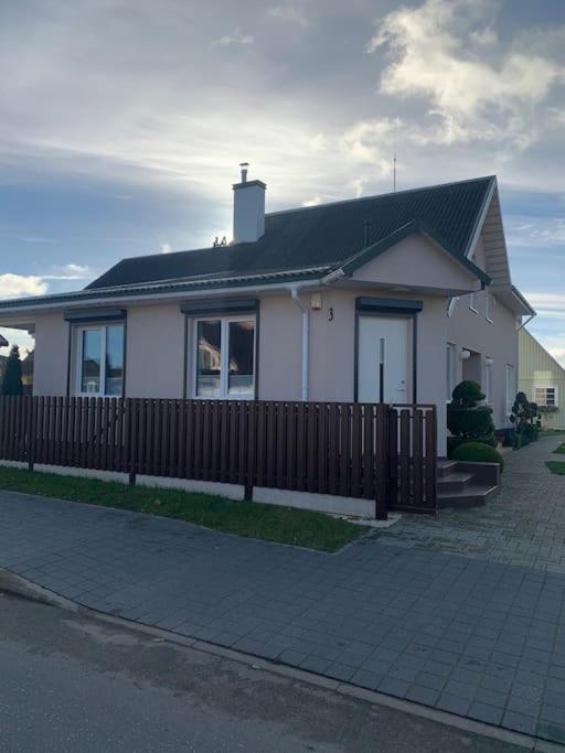 Cozy Apartment In Karmėlava מראה חיצוני תמונה