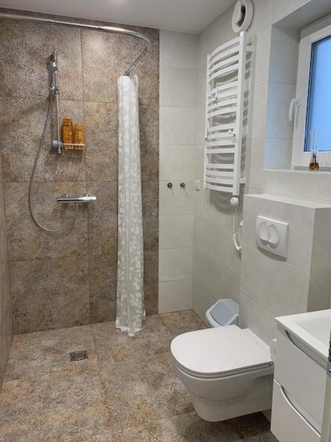 Cozy Apartment In Karmėlava מראה חיצוני תמונה